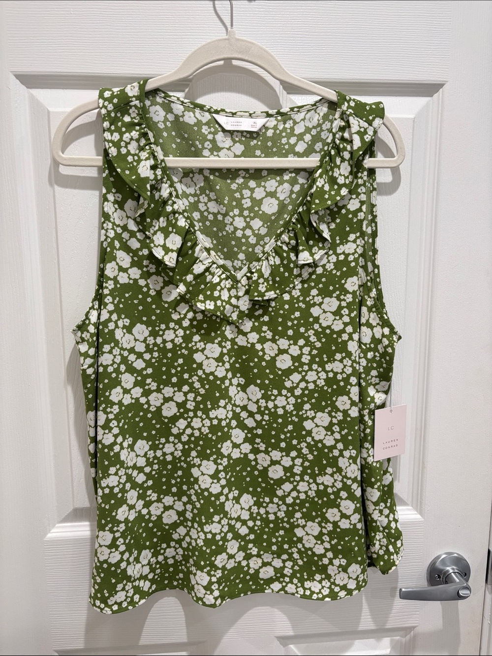 LC Lauren Conrad Green & Off-White Floral Ruffle V-Neck Blouse Flowy XL NWT